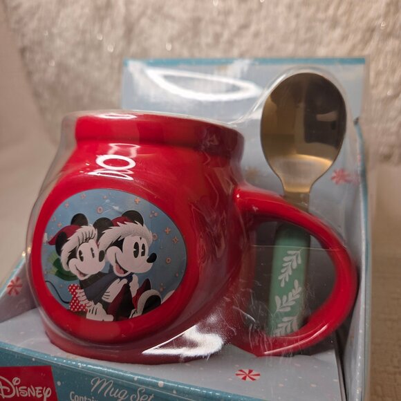 Frankford’s Disney Mickey & Minnie Red Christmas Mug & Spoon Holiday Gift Set - Picture 3 of 7